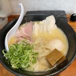 特製鶏白湯塩ラーメン(らぁめん 麺屋秀)