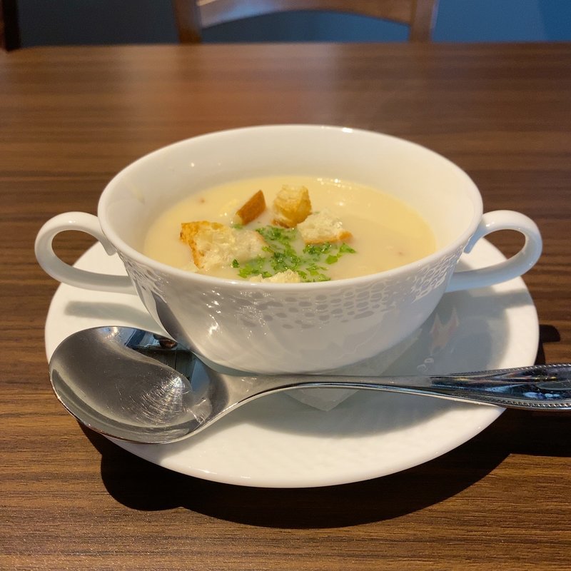 クラムチャウダー(洋食 SUGIURA)