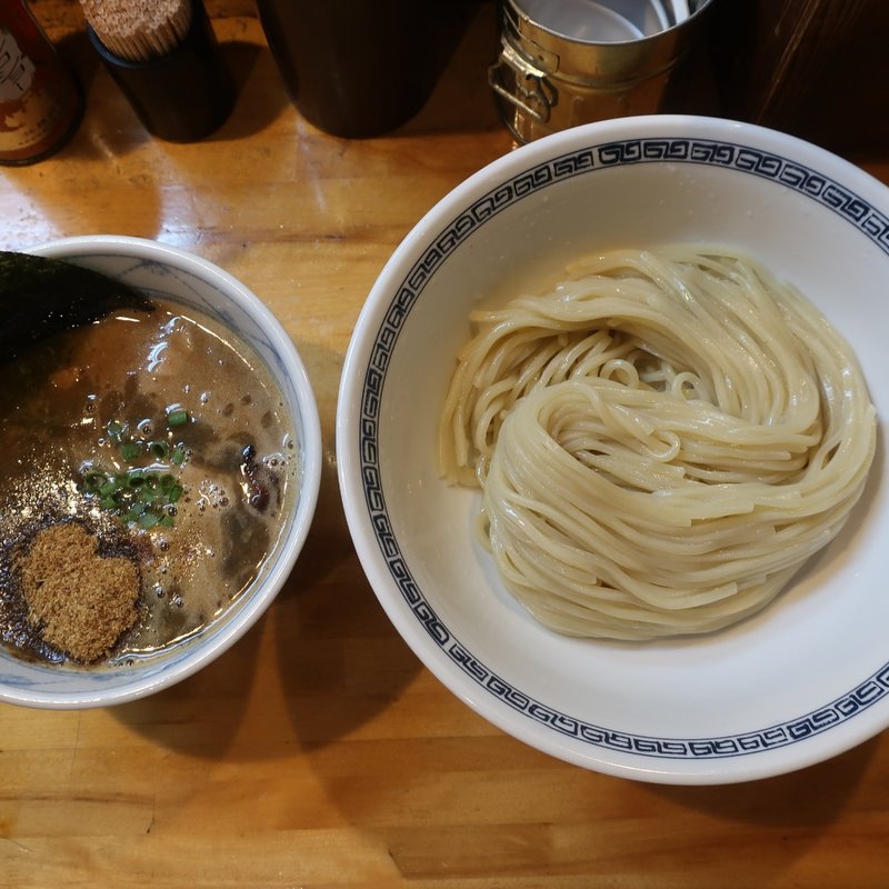 つけ麺(なるめん)