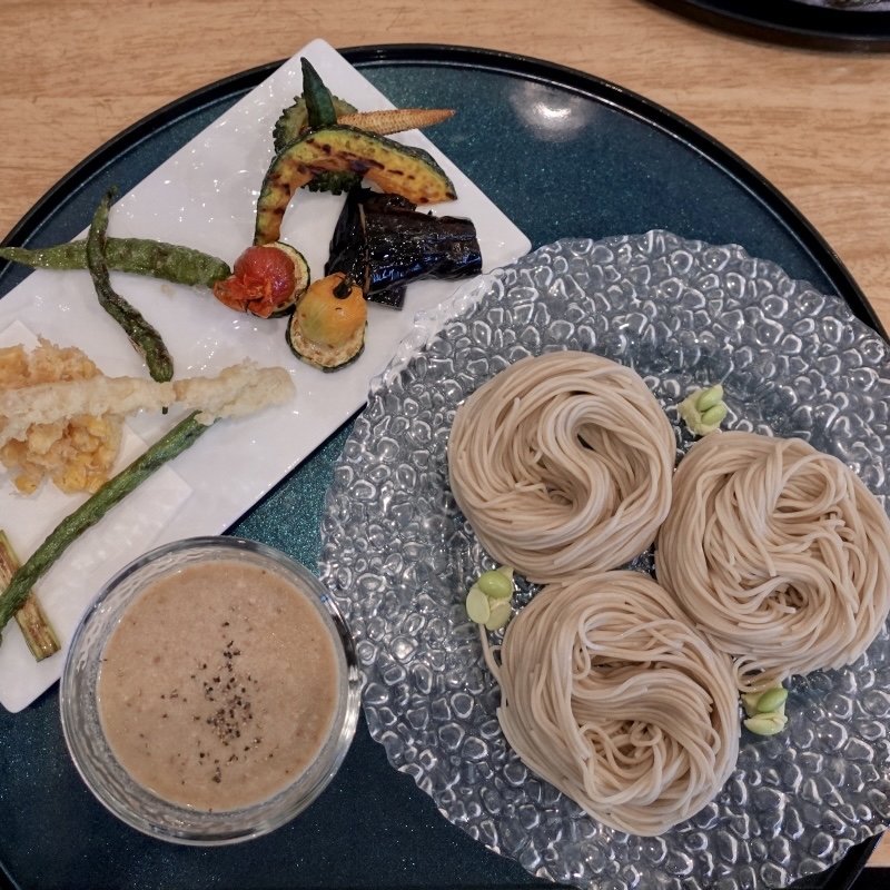 ずんだ蕎麦の冷製スープ仕立て(九十九 （つくも）)