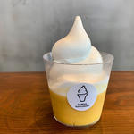 マンゴープリンソフト(MIYASHITA CAFE +softcream)