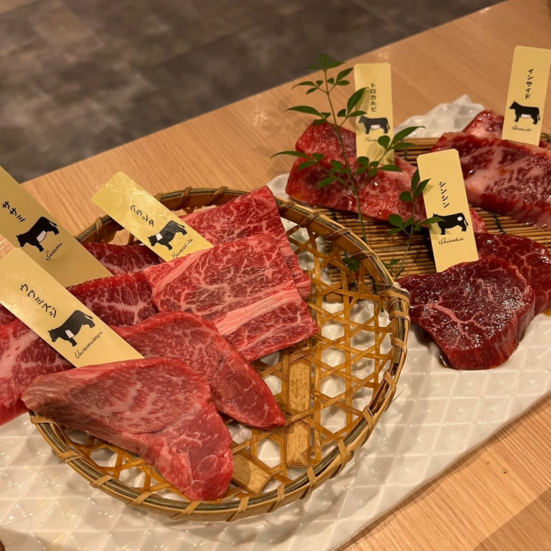 最高級熟成和牛５種盛り合わせ(熟成和牛焼肉エイジング・ビーフワテラス 神田秋葉原店)