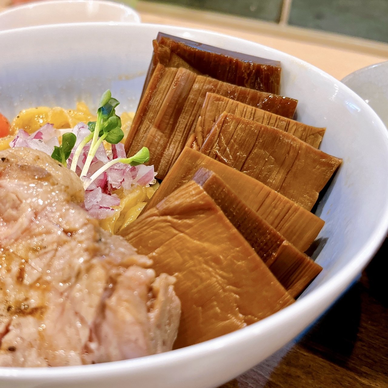 マシめんま(五枚)(手打麺祭かめ囲)の口コミ一覧 | おいしい！が増える