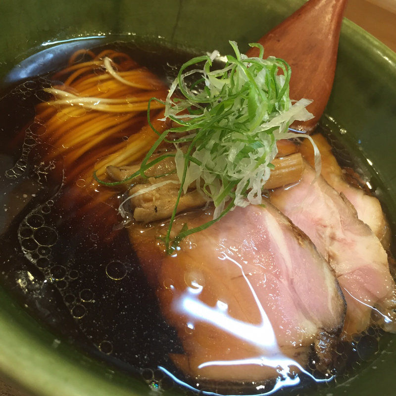中華蕎麦 (醤油ラーメン)(中華蕎麦麺とスープ)