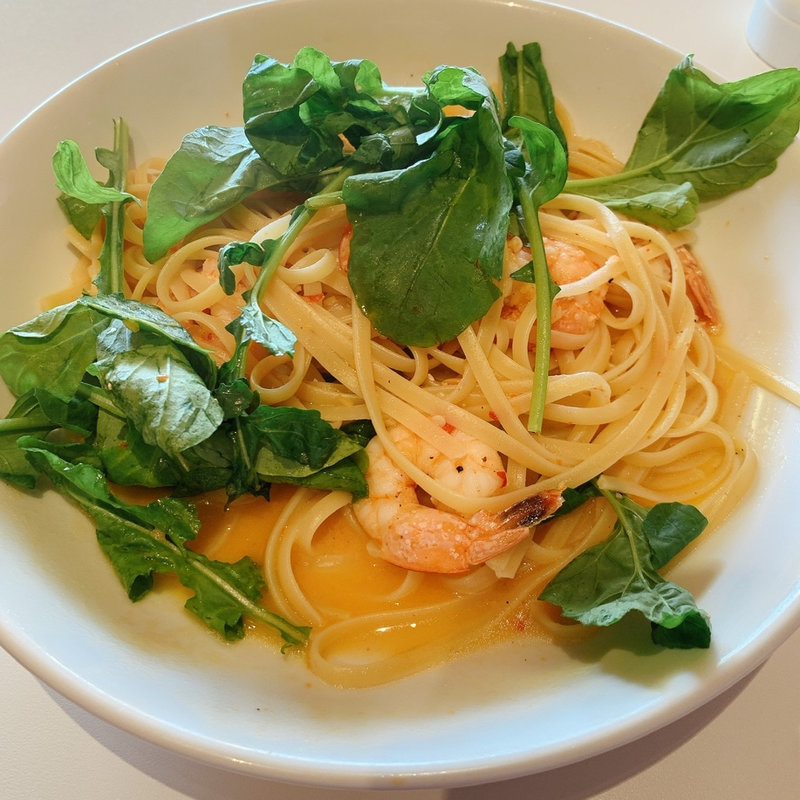 エビとルッコラのリングイーネ(bills)