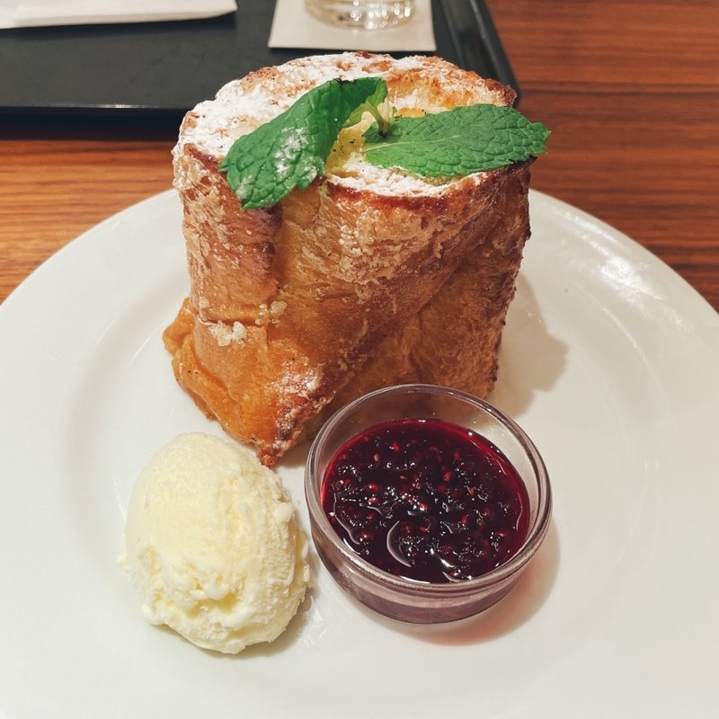 焦がしバターのフレンチトーストセット(進々堂 東洞院店 )