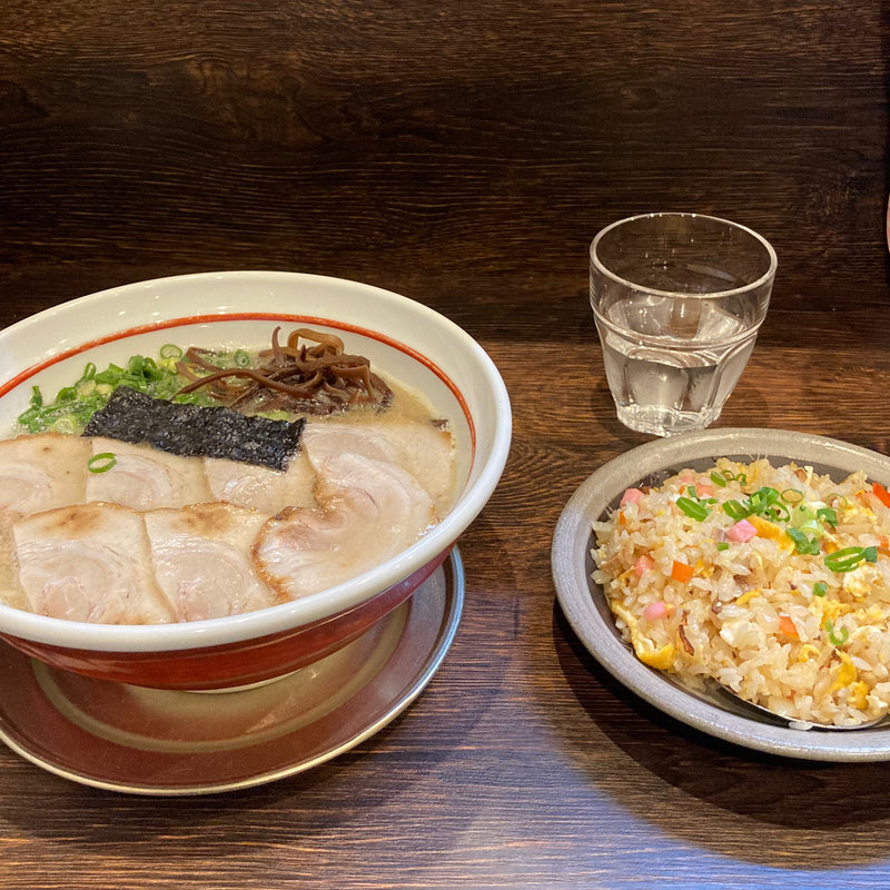 ラーメン+半焼きめしセット(久留米とんこつラーメン 花畑丸福(はなばたけまるふく))