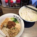 汁なし坦々麺 納豆トッピング(自家製麺ほうきぼし 赤羽駅前店 )