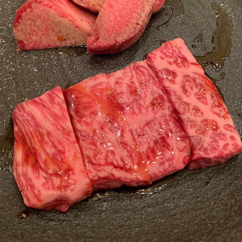 ザブトン（選べる2点盛り）(焼肉 いしび 海浜幕張店 )