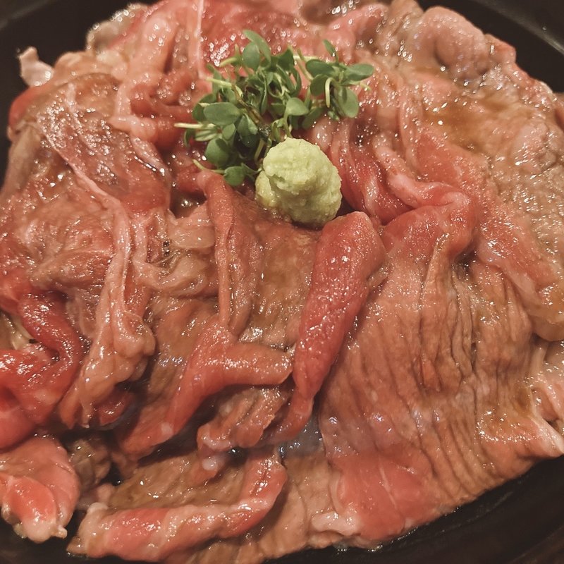 牛丼(博多炊き餃子　池ぽん)