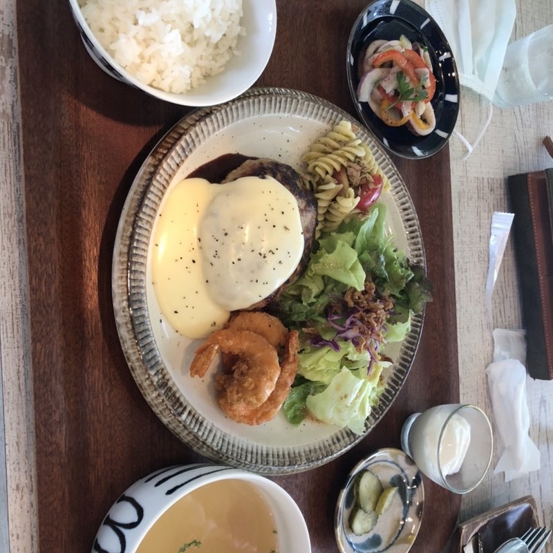 チーズハンバーグランチ(カフェ.ブラウンフラッグ)