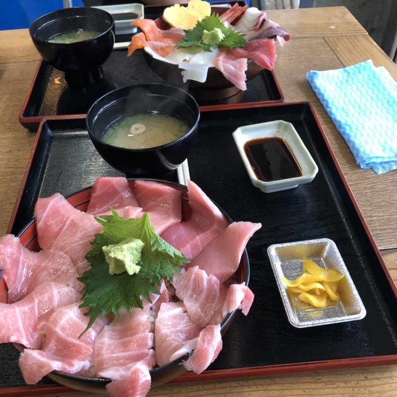 とろとろ丼(相生市立水産物市場)