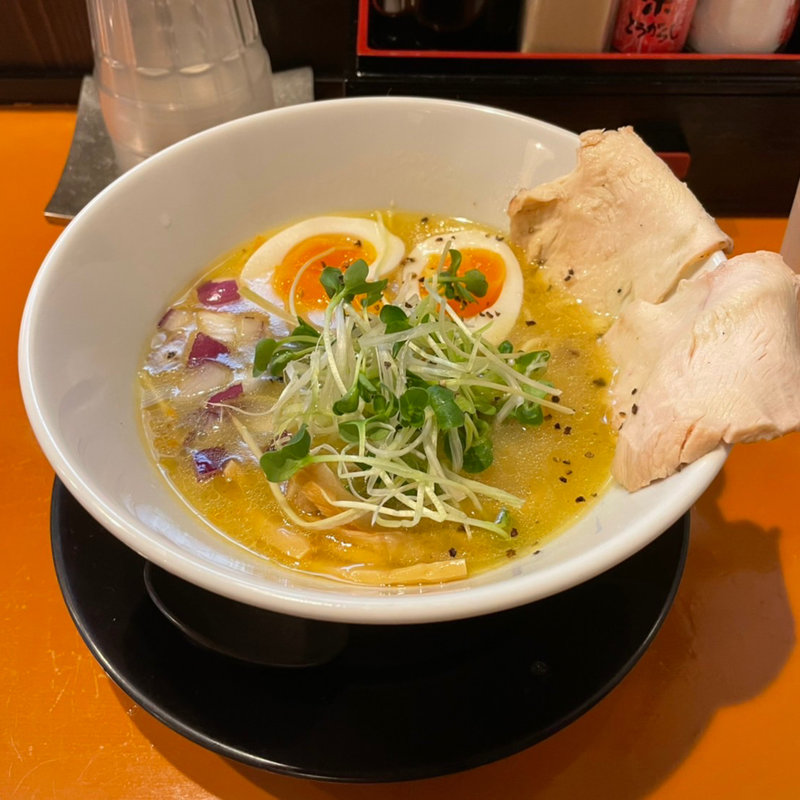 鶏白湯ラーメン(鶏白湯専門 ラーメンそら)