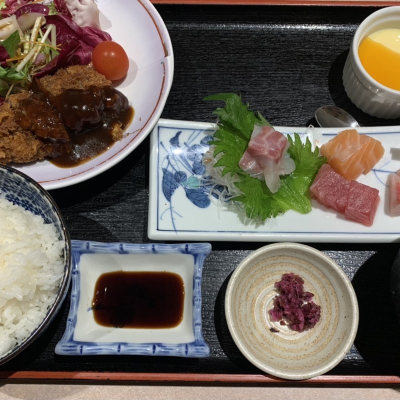 ハーフハーフ定食(活旬　大桝)