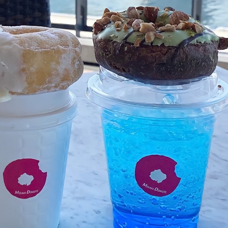 ブルー(ミサキドーナツ  横浜ハンマーヘッド店)