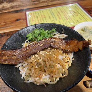 太肉汁なし坦々麺(東京屋台 北町酒場)