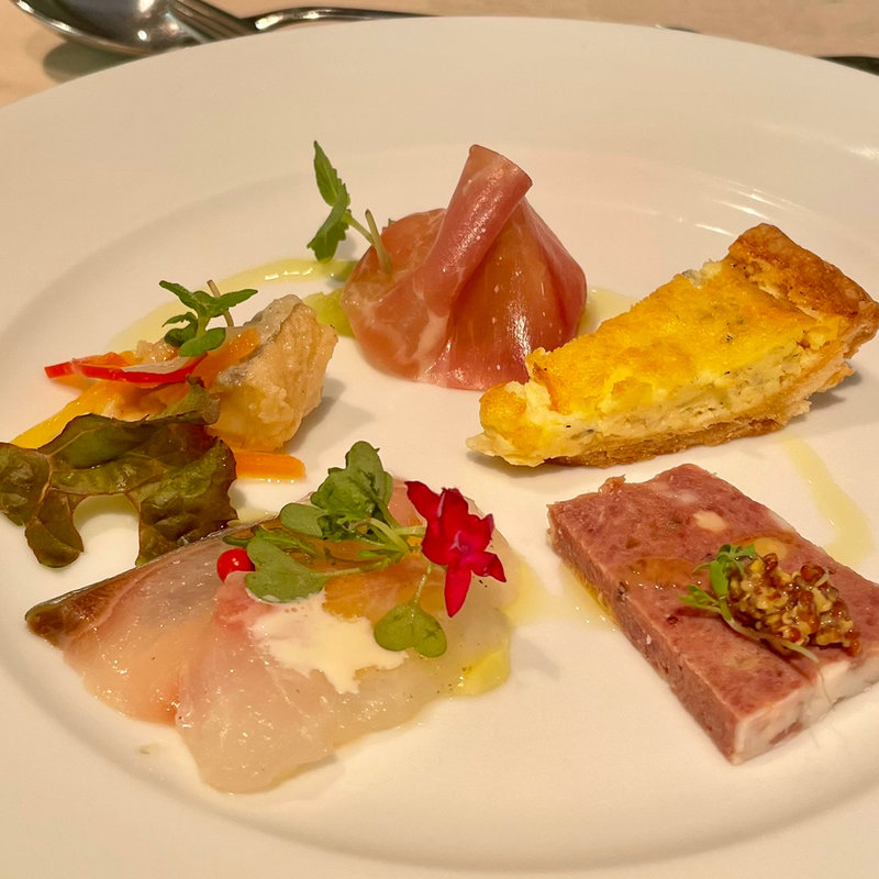 ランチAコース　前菜(宮島 レ・クロ)