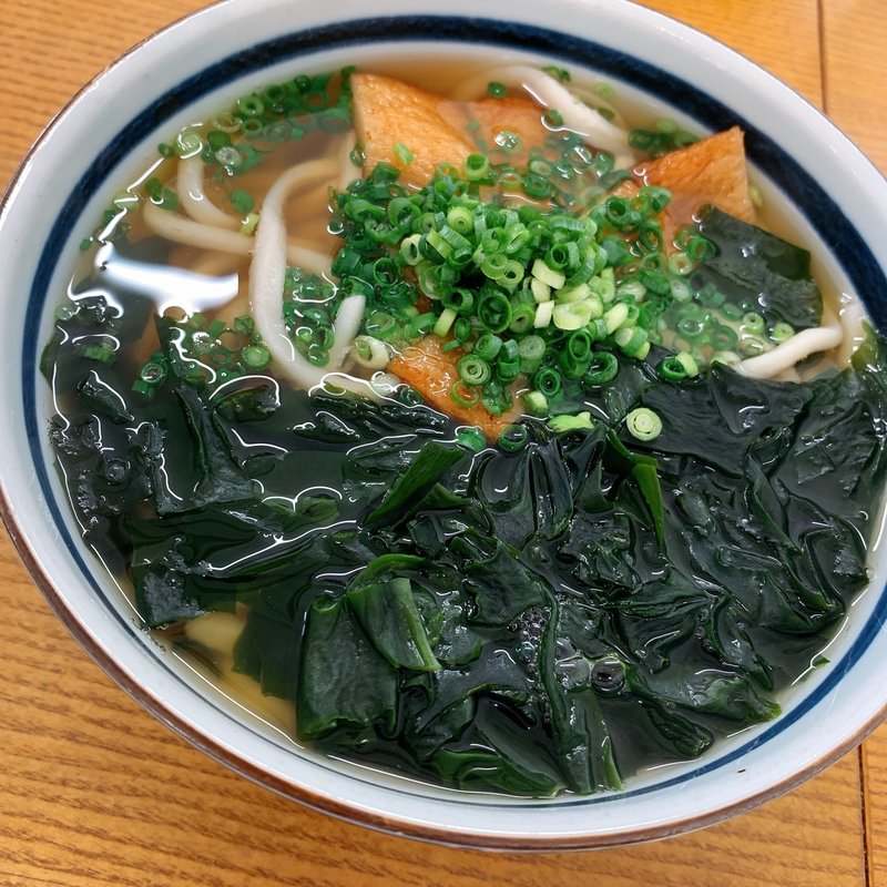 丸天うどん（ワカメ）( ジャンボうどん 移転前の店舗情報です。新しい店舗はジャンボうどんをご参照ください。)