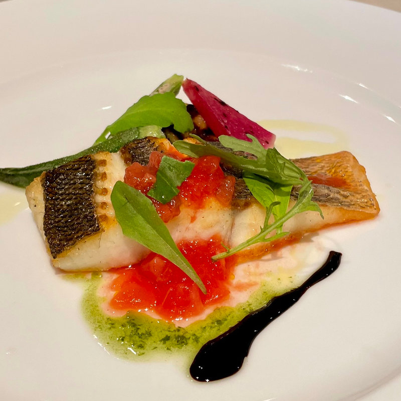 ランチAコース　スズキのポワレ(宮島 レ・クロ)