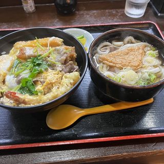 こみこみ丼(氷見丼本舗 みきさん )