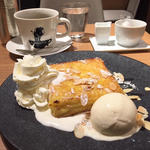 俺のフレンチトースト バニラアイス添え(俺のベーカリー&カフェ)
