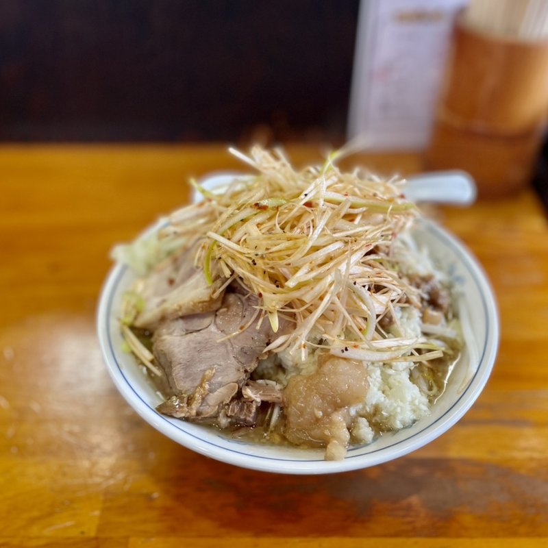 二郎風正油ラーメン(麺 まる井 （めん まるい）)