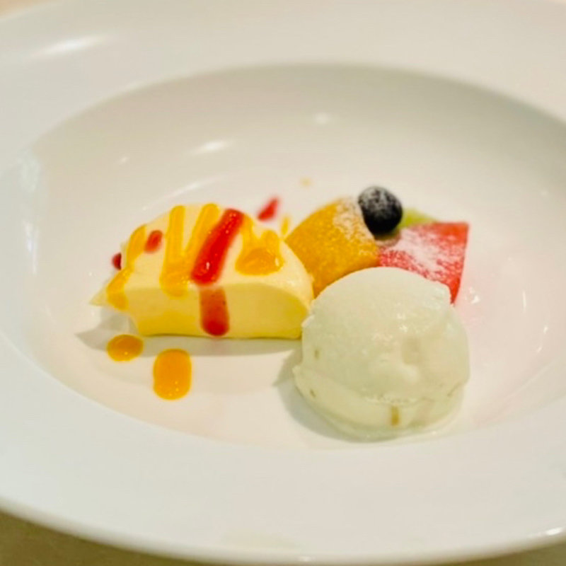 ランチBコース　デザート盛り合わせ(宮島 レ・クロ)