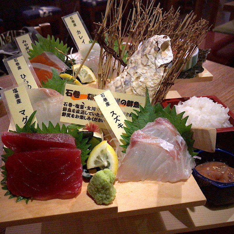 鮮魚の階段盛り(強次朗 （きょうじろう）)