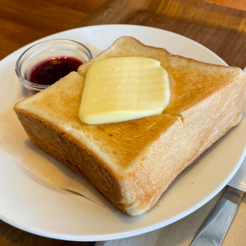 厚切りバタートーストセット(エルマーズグリーンコーヒーアンドベイクス)