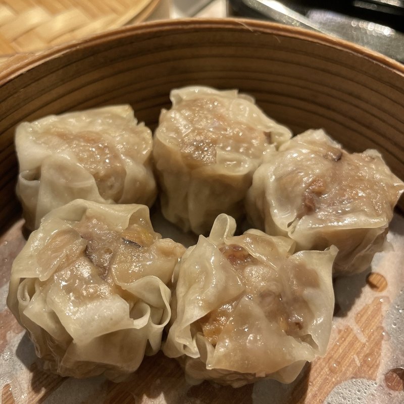 黒豚シューマイ(牛骨琉球ラーメンmarumaro)