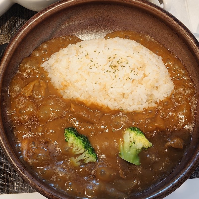 牛すじときのこの陶板ハヤシライス(一本橋バル an's kitchen)