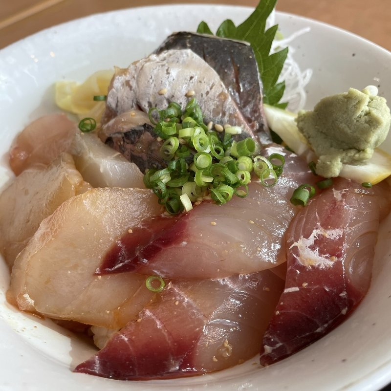 地魚漬け丼(ザ・フィッシュ)