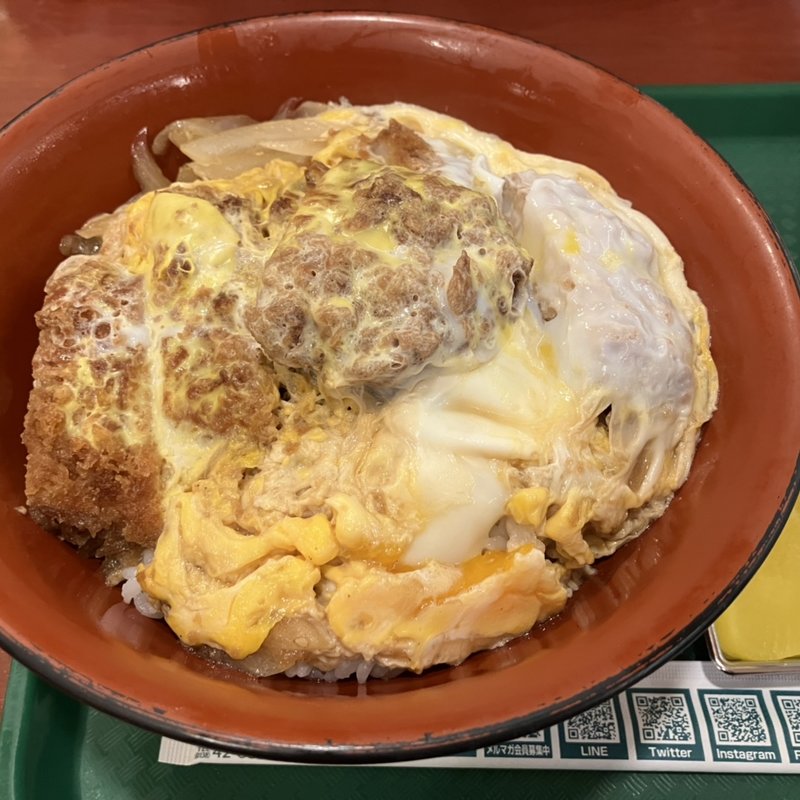 カツ丼(ラッキーピエロ 北斗飯生店 （LUCKY PIERROT）)
