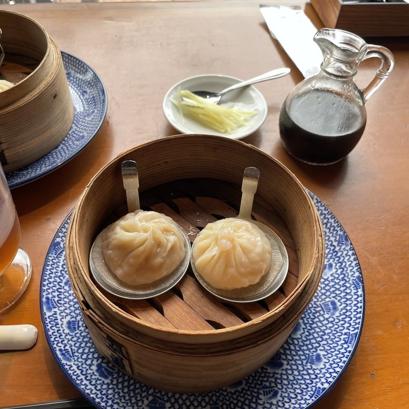 小籠包食べ比べ（コース料理）(小籠包とナチュールワイン 堀江ブルー BLEU)