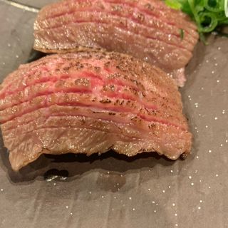 肉トロ寿司(焼肉 備翔苑 別館)