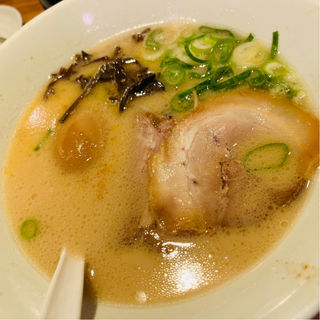 白丸(博多 一風堂 金沢香林坊店 （いっぷうどう）)