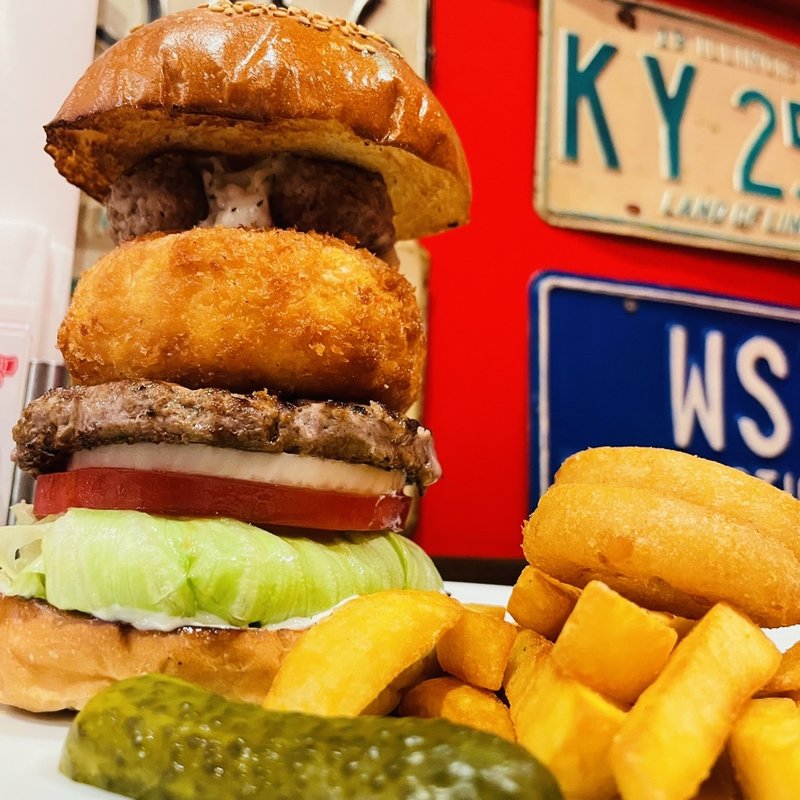 フライドカマンベールバーガー(ブラザーズ 人形町本店 （BROZERS'）)