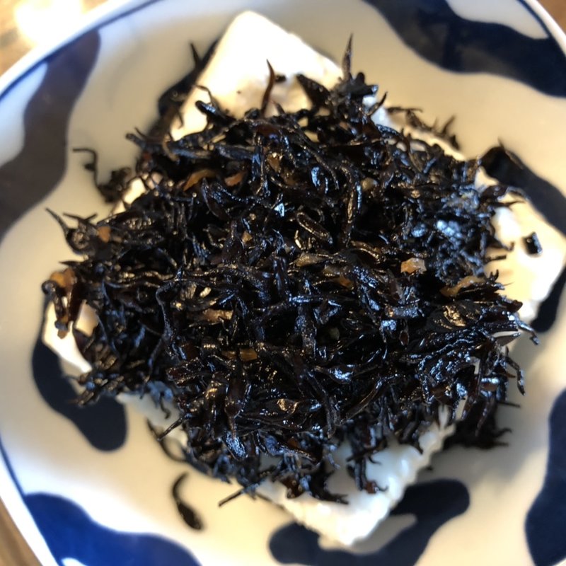 ひじきon豆腐(MONTALTO)