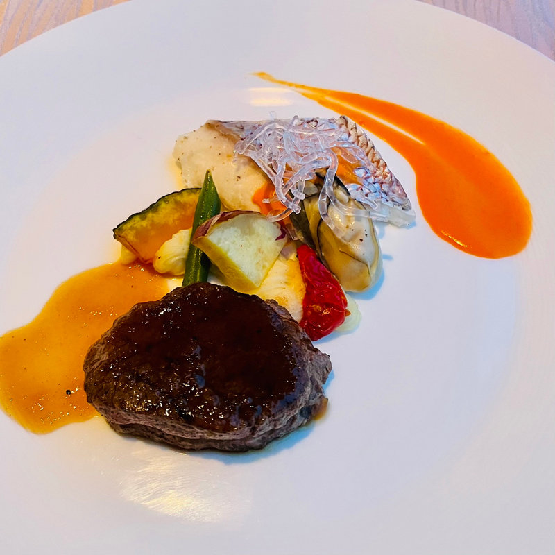 瀬戸内海産真鯛と牡蠣のヴァブール　牛ヒレのエマンセ(ステーキ＆シーフード ボストン （Boston）)