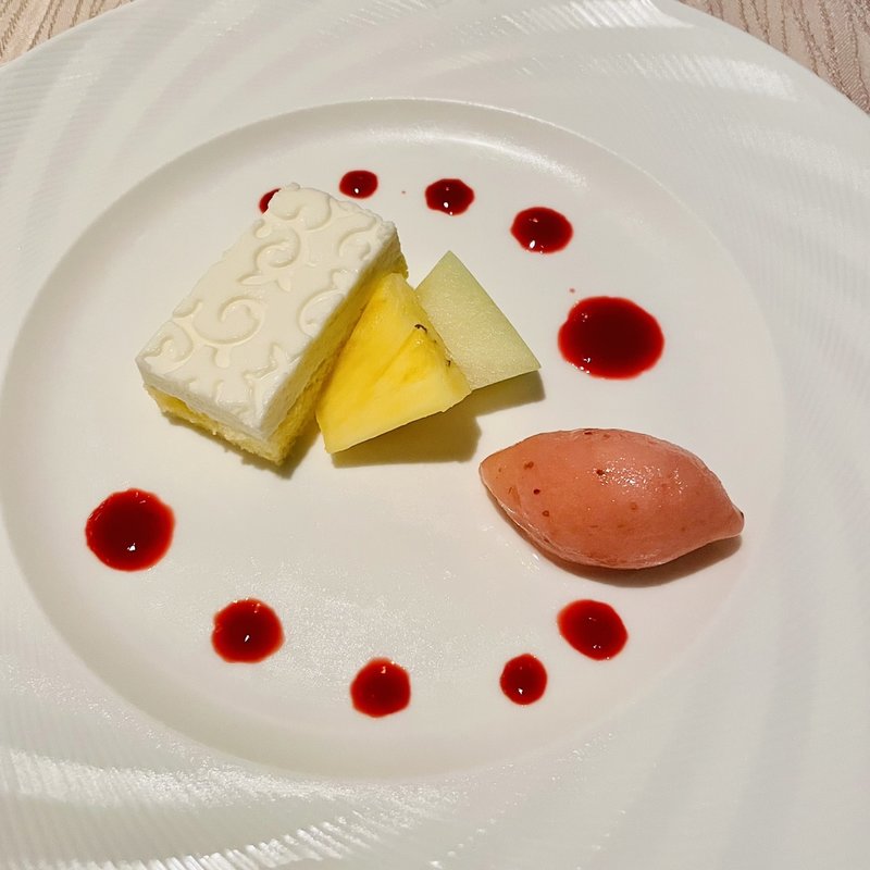 フロマージュといちごのシャーベット(ステーキ＆シーフード ボストン （Boston）)