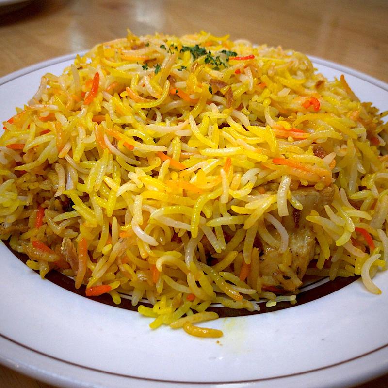 チキンビリヤニ(シンドール （Sindur）)