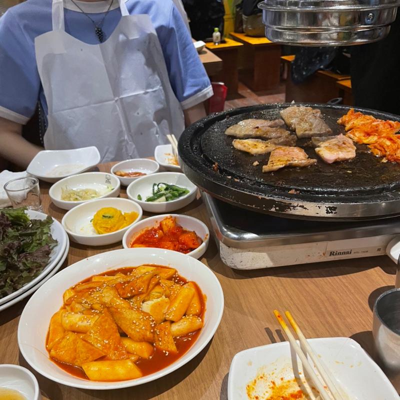 (とんちゃん新大久保別館)