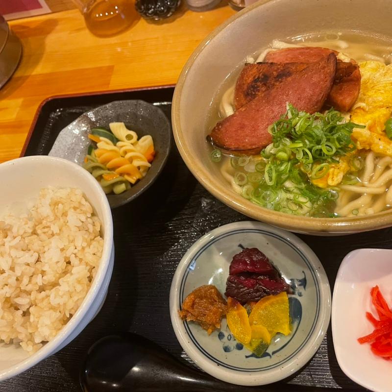 ポーク玉子そば定食(沖縄料理 ソーキ家)