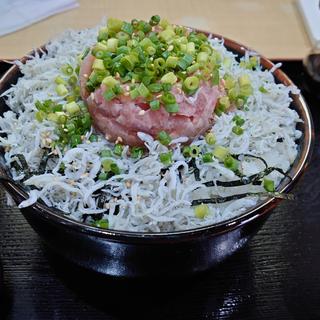 ネギトロしらす丼(伊豆家 )