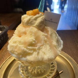 桃のチーズケーキ氷(Doubleサイズ)(THE ATELIER FAIRE〜アトリエフェール〜 名古屋駅前店)