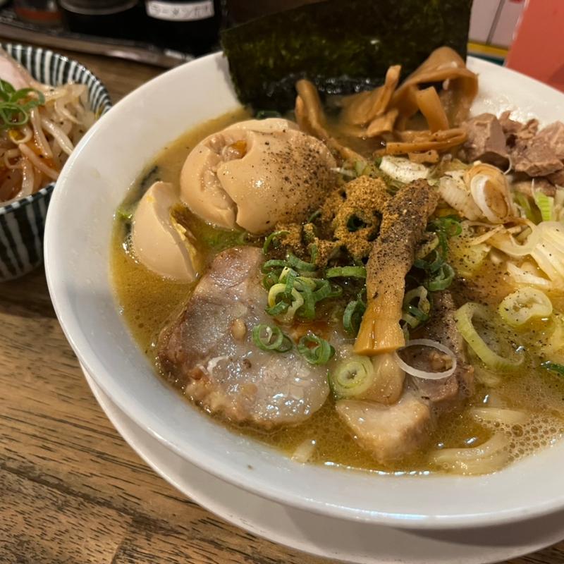 鶏魚介らぁめん(らーめんつけ麺 岡本商店 谷町店)