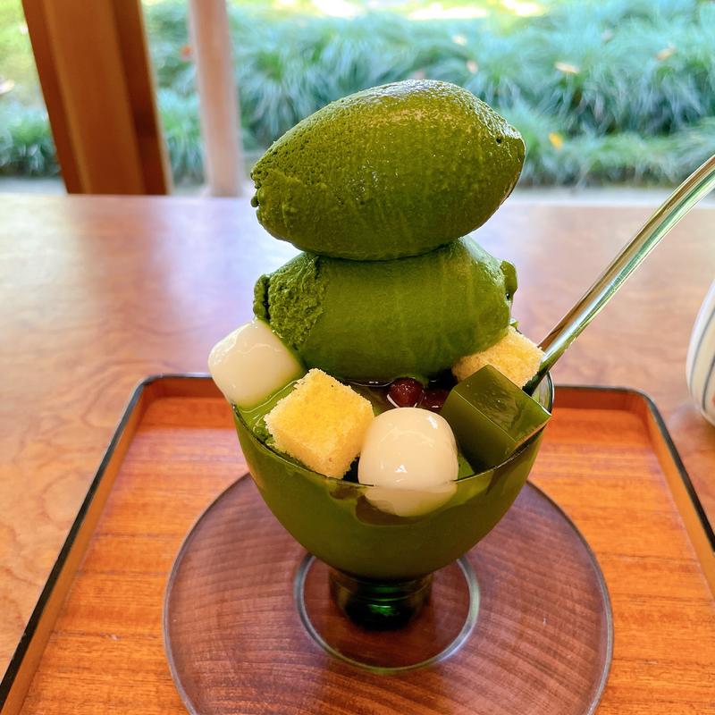 無碍山房濃い抹茶パフェ(Cafe＆Sweets 菊乃井 無碍山房 Salon de Muge京都高島屋店)