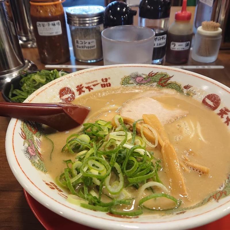 こってりラーメン(天下一品 難波ウインズ前店)