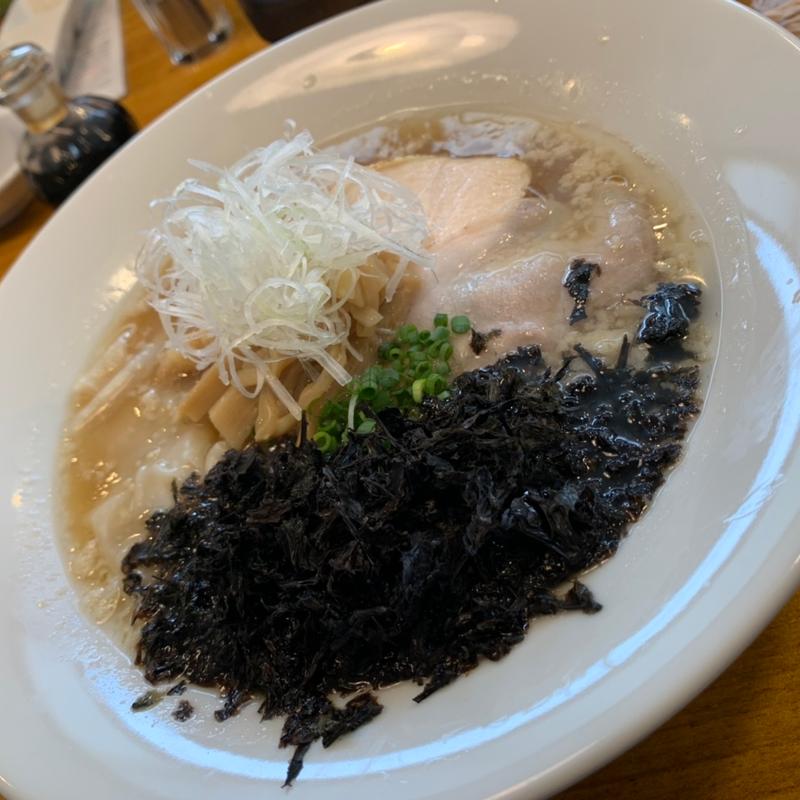 豚骨清湯塩　黒ばらのり　背脂(RAMEN LAB REN 煉)