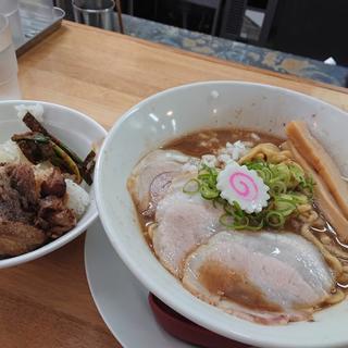 とんこつラーメン(ぶたのほし （TONKOTSU BABY）)